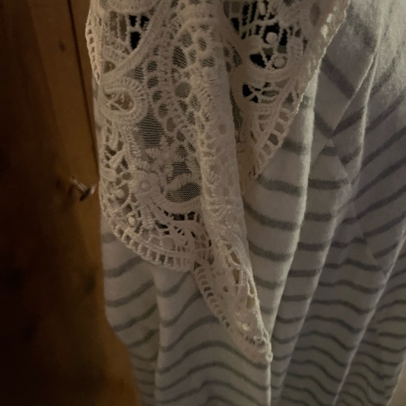 Very soft long sleeve top - Picture 3 of 8